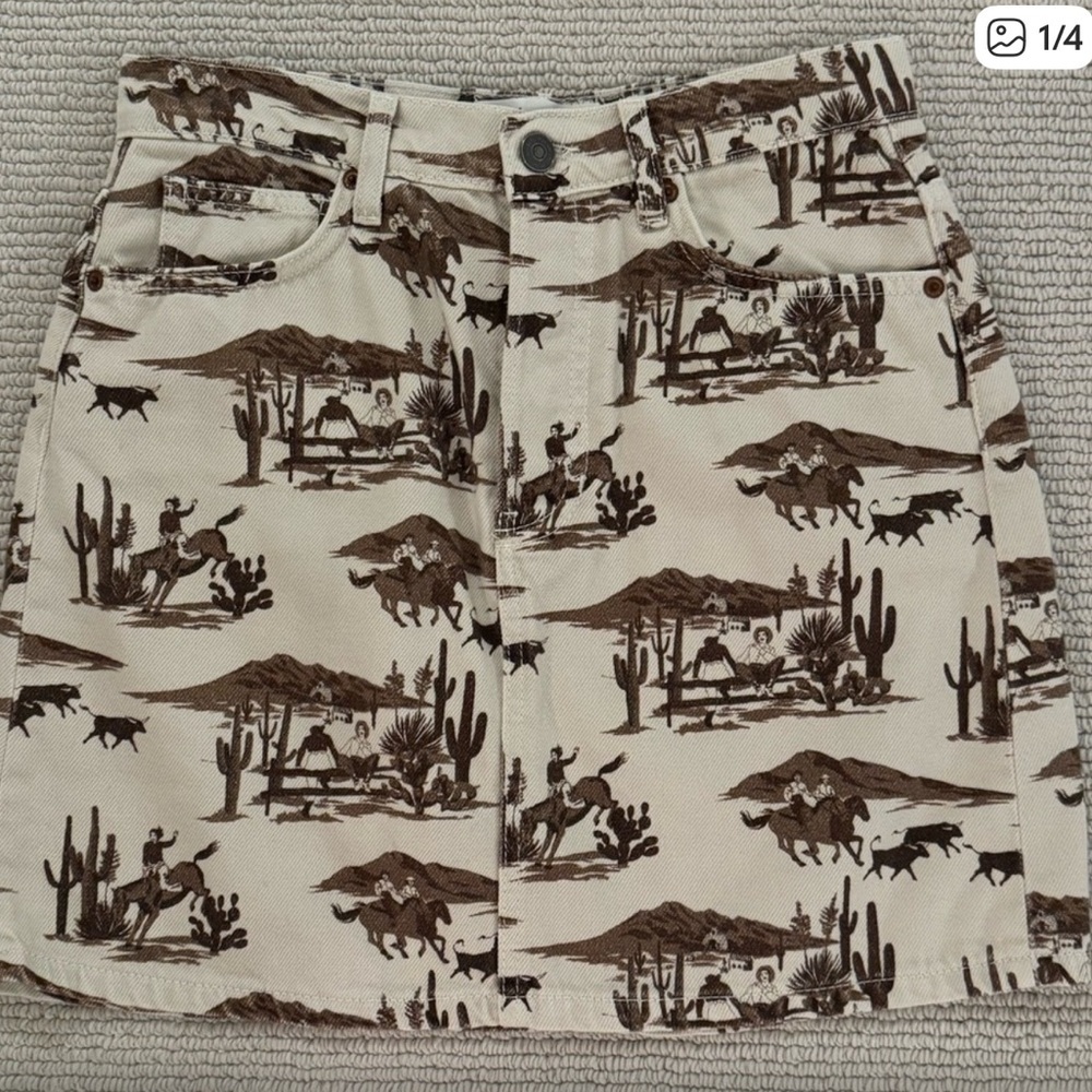 Reformation western cowboy print mini skirt size 24 (brown and white)​